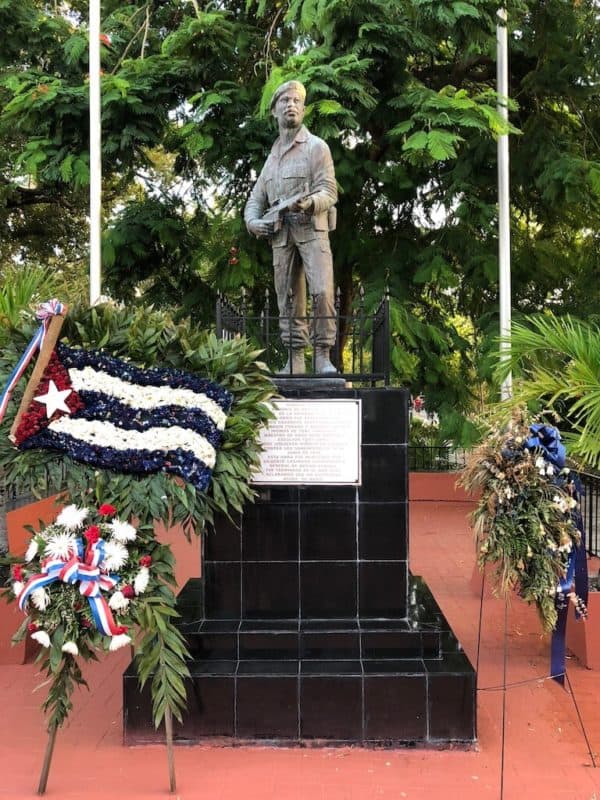 Nestor Izquierdo statue in Cuban Memorial Park